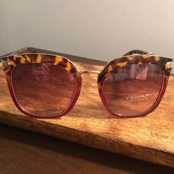 Tahari Accessories - Women’s Tahari Sunglasses
